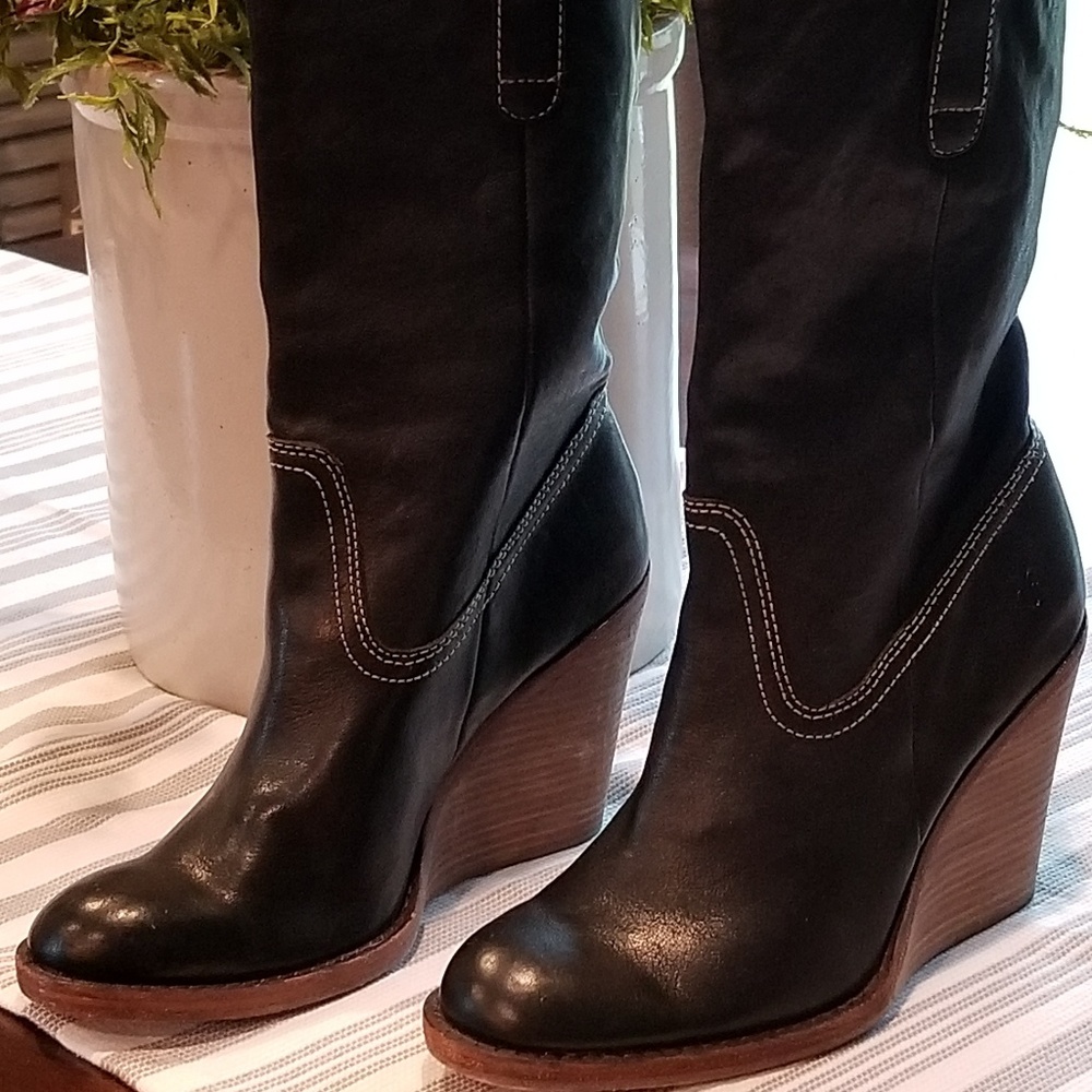 Frye black leather